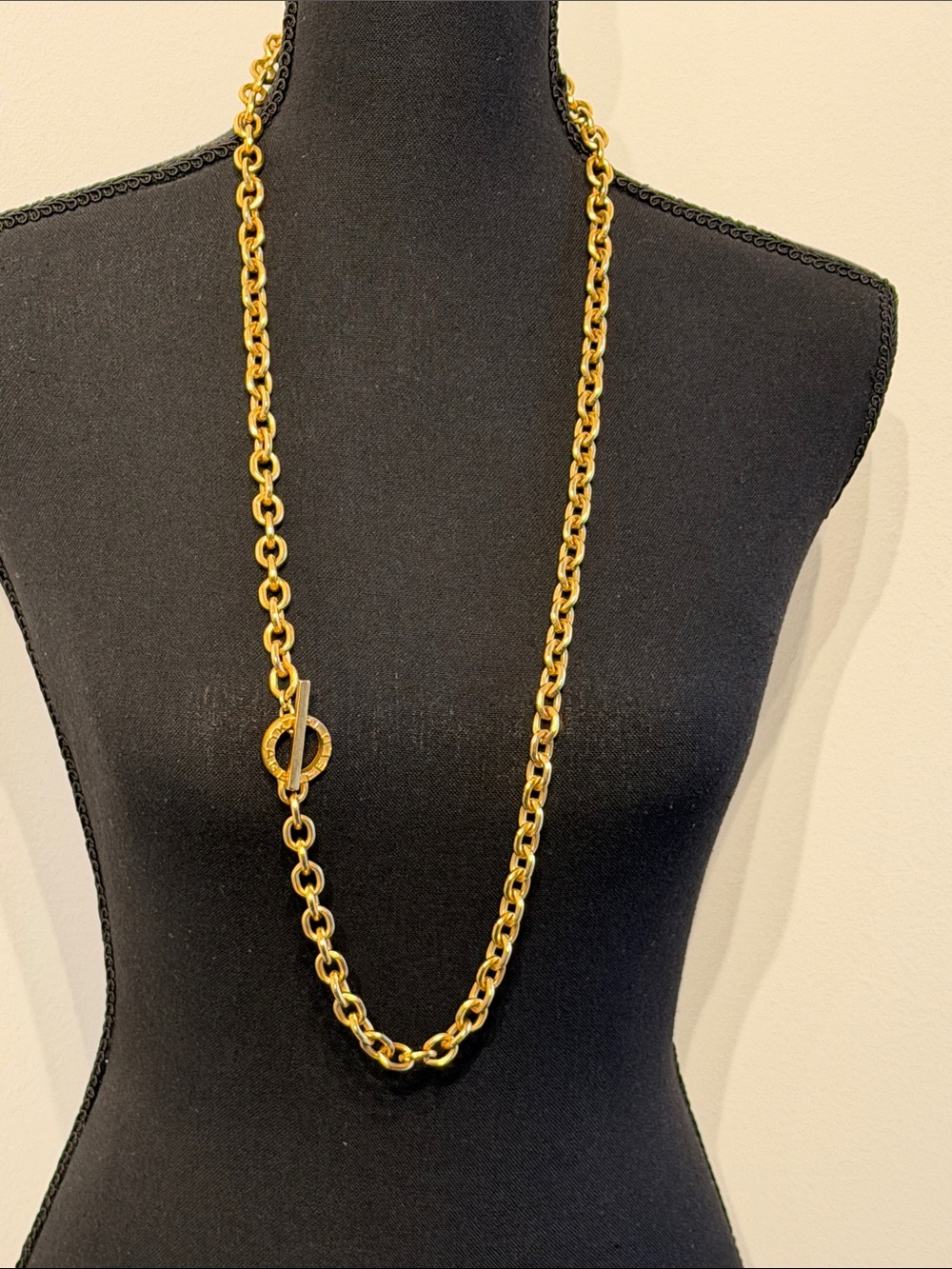 Authentic Karl Lagerfeld Gold Chain Necklace - Picture 3 of 6
